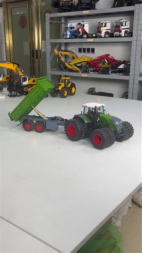 9.9K views · 290 reactions | How the Hydraulic Fendt 1050 Tractor and the trailer work together! This model is super customizable with many upgradeable attachments. #HydraulicTractor #CustomRCCars #UpgradeTime #ModelTrucks #RCAddicts #TractorAndTrailer #LESU | Toucanhobby | Facebook