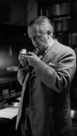 Andrew Buckley | Writer on Instagram: "Tom Burke recites ‘The Riddle of Strider’, which “was a poem that was written by Bilbo Baggins in honour of his friend, the Dúnadan when he first revealed his true identity as Aragorn. The poem is first given in the letter left for Frodo by Gandalf in Bree. In that letter, it appears as part of a postscript reminding Frodo to make sure that the “Strider” he meets is “the real Strider”. The poem thus appears in that context as a means of identifying Aragorn.