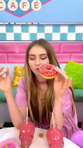 Tim Tin on Instagram: "Eva and donnie 😍✨#folowe #explore #timtin #timtinarabic"