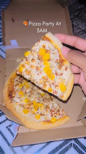 Pov-Me at 3am Pizza party 🥳 ❤️ #pizza #party #ytshorts #food #foodie #viral #shorts