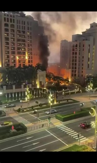 PORFAVOR NO MAS GUERR@S EUA e Izr@3l atacan a IRAN 🇮🇷 Iran responde atacando las bases militares de países adyacentes y varios misiles son interceptados y caen sobre la población, uno de ellos cayó en un lujoso hotel en Dubai, Iran destruye equipo antiaéreo Izr@3li y un misil cae sobre aeropuerto de Kuwait suman 250 fallecidos un misil callo en una escuela en iran donde desvivieron 25 adolescentes en iran😢 #SIGUENOS EN LA PAGINA Y COMPARTE PORFAVOR