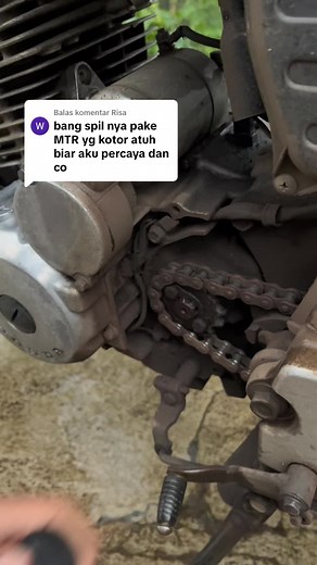 Membalas @Risa langsung pake motor yang bener bener kotor #zevdetailing #enginedegreaser #pengkilapbodymotor #penghitamhodykasar #shampoo #pyf