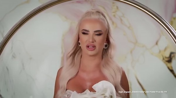 1.1M views · 8.5K reactions | Najlepsze momenty Izy z Diabelnie Boskie - program TTV 朗. Powtórka dwóch odcinków dziś (piątek) o 22:05 . | TTV | Facebook