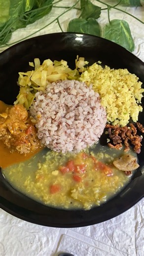 A Proper Kerala Homemade Lunch 🍚❤️ | Chicken Curry + Nadan Sides