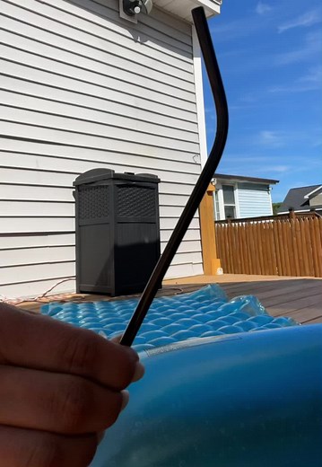 Quick Tips to Deflate Pool Floats Efficiently