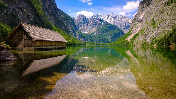 Best Lakeside Retreats for Couples in the U.S.