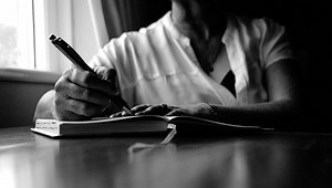 Jacques Derrida : "Ce qu’on ne peut pas dire, il ne faut surtout pas le taire, mais l’écrire"