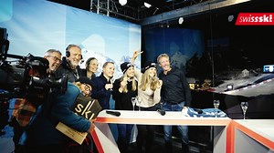 25K views · 895 reactions | Medal Ceremony 磊雷, TV-Studio-Marathon  und Empfang im House of Switzerland  – das Abendprogramm für Medaillengewinnerinnen an der WM  #worldchamps #ski2023 #medalceremony #tvstudio #studiomarathon #empfang #houseofswitzerland #hoppschwiiz #swissskiteam #100percent | Swiss Alpine Ski Team | Facebook