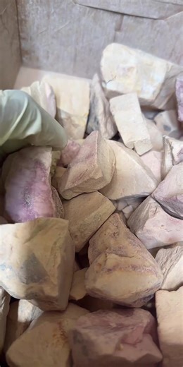 Kaolin clay uses and benefits: kaolin, kalaba, mabele, shalk