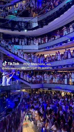 Cruzeiro MSC Seaview: A Midnight Ocean Adventure