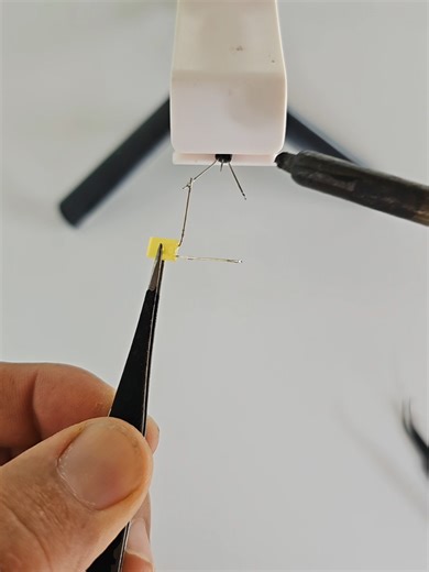 Pisca-Pisca com Poucos Componentes Eletrônicos