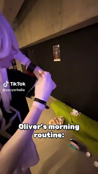 Oliver’s Morning Routine: Cosplay Wig Making with Minto_San