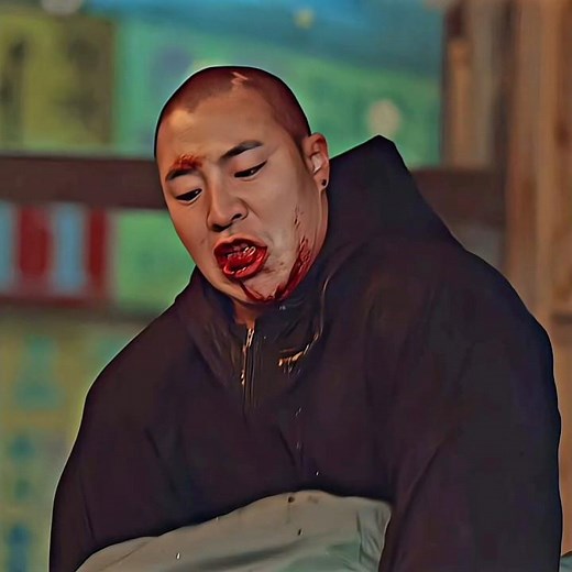 Kang In-Beom Defeats Gun Woo 😱 Brutal Fight | Bloodhounds Season 1 #shorts#kdrama #bloodhound