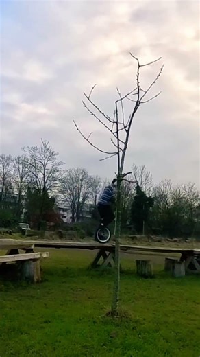 Hilarious unicycle fall!👀 #balance #unicycle #fail #fall #ouch