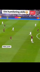 983K views · 45K reactions | Vini Jr skills #vini #football #realmadrid #foryoupage #fyp #fypviral | Les Amoureux du Foot | Facebook