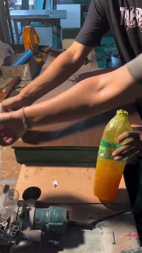 Apply rubber glue quickly #woodworking #wood #craftsmanship