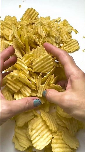 Lay's Cuban Sandwich Potato Chips / ASMR + Music