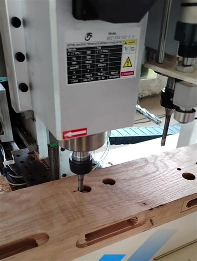 Automatic Wooden Door Hole Locking Machine Overview