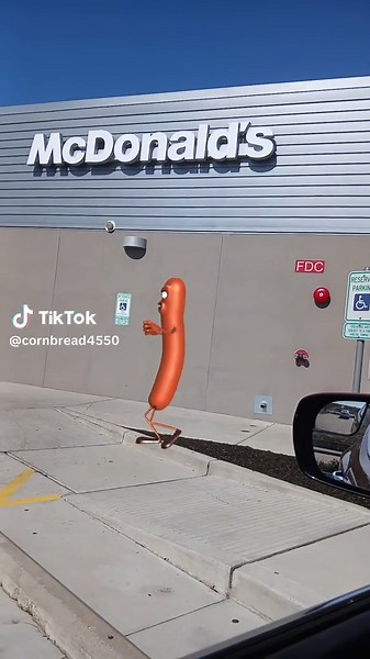 McDonald's New Commercial: Juicy Delights