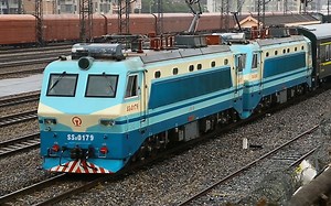 双机K4417 K4249萍乡站被扣