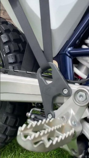 Quick video showing the Kriega OS Base setup with 3x OS18ltr packs on my 2023 Husqvarna 701 Enduro