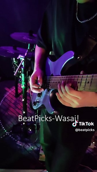 Blending Beats: 'SHOUTOUT x BLANK SPACE' Wasai Cover! 🎸✨ #guitarpick #guitar #guitarcover