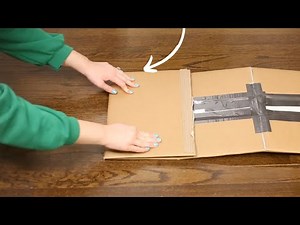 Fold a cardboard box in half for this STUNNING Christmas idea!