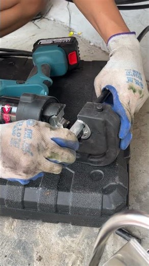 🔧 KÌM COS PIN THỦY LỰC EZ400 – ÉP COS CHUYÊN NGHIỆP, NHANH CHÓNG VÀ AN TOÀN DITICO 🔧