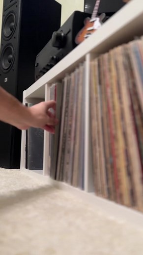 Queen - The Game #vinyl #vinylrecords #foryou #fyp #trending #viral #fun #queen #game #freddiemercury #duet #vintage #80s #musiclover #tiktok #love #rock #sing #song #play #music #vinyl_music_vibe