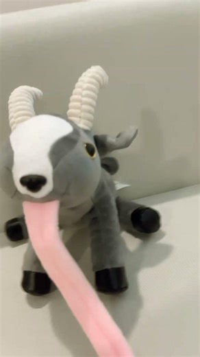 Guys look at my new Goat Simulator plush I got today in the mail