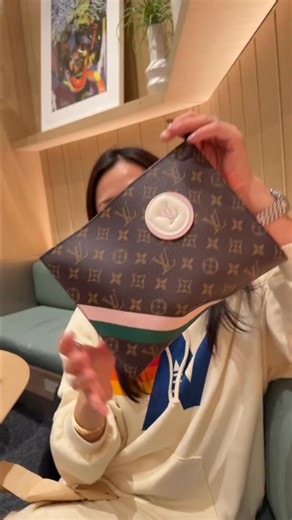 Tammy Weatherhead on Instagram: "Because skincare doesn’t stop when you travel ✈️ SPF within reach, lip options for every mood, daily supplements packed, and yes — even my @lymalife laser comes with me. Consistency is the real glow secret. ✨ @haeskn.official spf @herabeauty_official cushion / lip gloss @touchland hand sanitizer @skii.usa Pietra mist @laneige_us milk mist @thenimetyou eye cream @welovecoco lips/ hand lotion/ cuticle lotion @oneskin.co lip peptide @timeline_longevity mito pure @ly