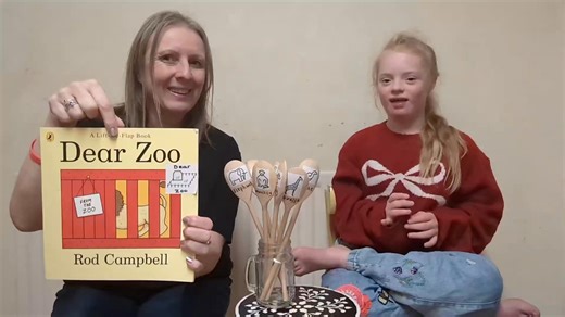 Makaton Signs - Dear Zoo Animals 🐍🐒🐸🐕🐘🐪🦒 Sometimes it is nice with stories to just pull out the key vocabulary for signing, depending on who you are with and what you might want to focus on etc. And it's lovely to bring in using symbols with the story too. We have added the symbols for each animal throughout the book, and also have story spoons to match them to ☺️ Lucinda & I are showing our story spoons today, and also sharing all the fun animals signs with you too! 🐍🐒🐸🐕🐘🐪🦒 #Makat