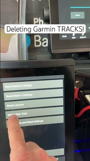 Delete Tracks and Trails on your Garmin Chartplotter! Software V36.2 #garmin #garminmarine