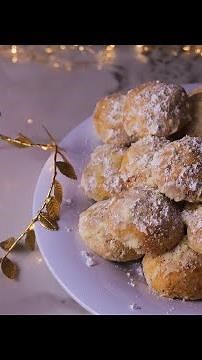 Russian Tea Cookies – Sweet Treat to Pair With Your Smoothie 🍪🥤