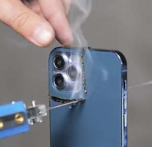 Wow! Cool phone case from an old iPhone😱 | 5-Minute Recycle
