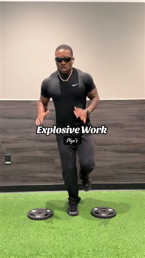 Jakairi Moses| Elite Skill Trainer on Instagram: "EXPLOSIVE WORKOUT🤯. Implement these exercises into your workout routine and watch your athletic ability sky rocket through the roof 🚀🚀. #fit #fitnesstraining #fitnesstrainer #personaltrainer #personaltraining #train #athlete #athleticperformance #grind #explosive #explosivetraining #gym #fast #hardwork #sports #Elevate #Reels #Workoutvideos #Influence #Commitment #Inspire #motivate #Growth #Lead t#Health"