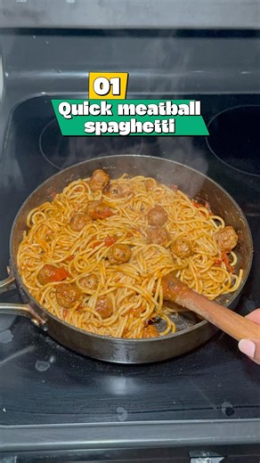 I’ll show you how you can make eating spaghetti delicious #spaghetti #meatball #meatballsrecipe
