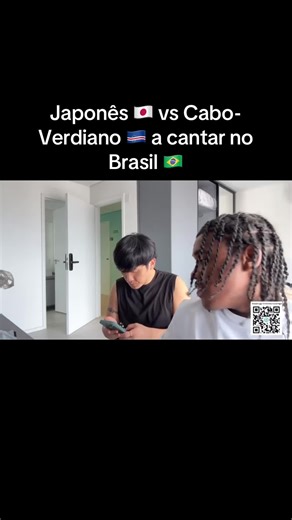 @Tininho da Cruz Um ensina… o outro atrapalha 🤣 Quem canta melhor? 👀👇 #c#culturamixe#engraçadob#brasilc#caboverdejapao