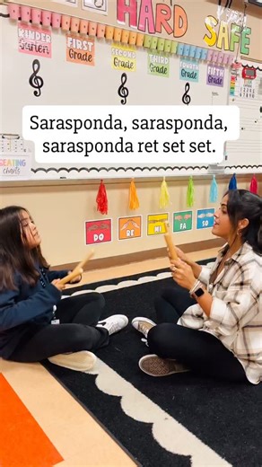 My students last year were obsessed with this song and activity! I can’t wait to introduce it again this year as it is so much fun 🎉 Sarasponda is a Dutch folk song and is the perfect partner activity! Your students can use rhythm sticks or claves, or they can even just use their hands! 🙌🏼 The lyrics are: Sarasponda, sarasponda, sarasponda ret set set. (repeat) A doh ray oh, a doh ray boom day oh, A doh ray boom day ret set set, Ah say pasay oh. Let me know if you’ve done this before or will 