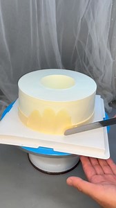 Fruit Cake Decoration ideas #cake #fruitcake #cakedecoration #birthdaycake #cakedecorating | Mom Baker's