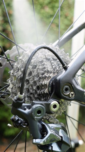 🍊 Weldtite Citrus Degreaser 💫 Weldtite Citrus Degreaser features a fully biodegradable, water-based formula that quickly breaks down dirt and grime. Simply spray onto the cassette, chain, and chainrings, then leave for a minute to take effect. Work in with a brush and rinse away. It pairs perfectly with the Weldtite Chain Cleaning Machine to remove grime and bring your drivetrain back to life. #OptimisedByWeldtite #cycling #bikelife #biketech | Weldtite