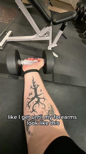 Day.1 Help a man out! :) #forearms #gym