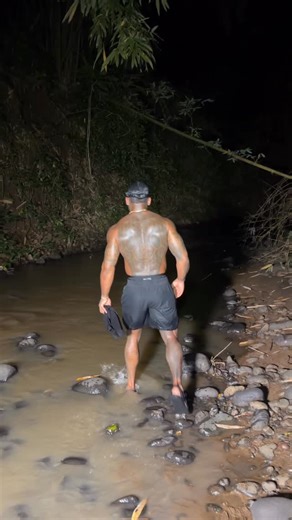Mike Holston on Instagram: "Hot, humid equatorial rainforest climate Extremely high biodiversity! 18-20 hour days for 3-4 weeks in a row 🌏"