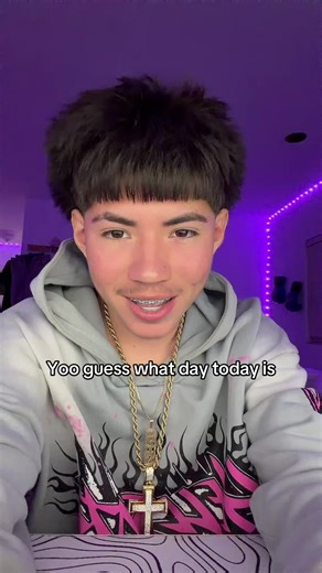 ITS THE FIRST OF THE MONTH 🔥 | #fyp #funny #real #friends #viral | wake up it's the first month