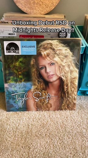 Unboxing Taylor Swift CD Debut Deluxe Vinyl Record