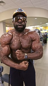 How to build BIG shoulders with machine side raises! | Hyphy TV