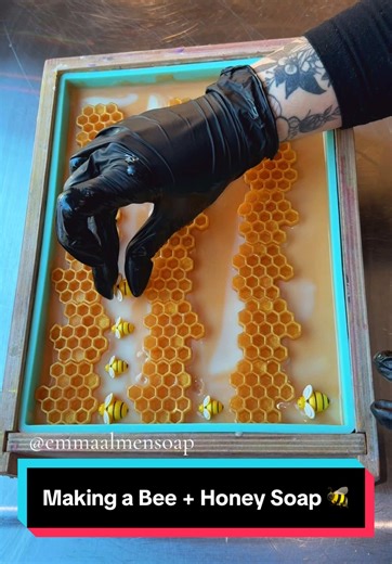 Making Your Bee Honey Soap Request! 🐝 #soapmaking #beesoap #honeysoap #soap #handmadesoap