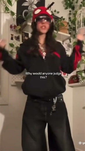 why judge this? :p#style#anystyleshouldntneedhate#styles#y2k#beyourself