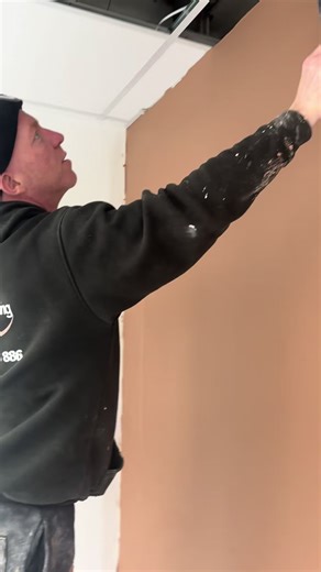 Efficient Plastering Techniques with Spatula