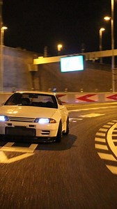 REF on Instagram: "The Wangan Highway is part of an expressway system of the Greater Tokyo Area. Also known as the The Bayshore Route, the Wangan received worldwide recognition during the 90s as the home course for the Mid Night Club, one of the most notorious street racing clubs, who were known for their 300++ km/h exploits. Tuning companies such as Top Secret also set well-known illegal speed records on the Wangan such as 0-400 km/h (0-249 mph), 0-300km/h (0-186 mph), 1000m, and top speed chal